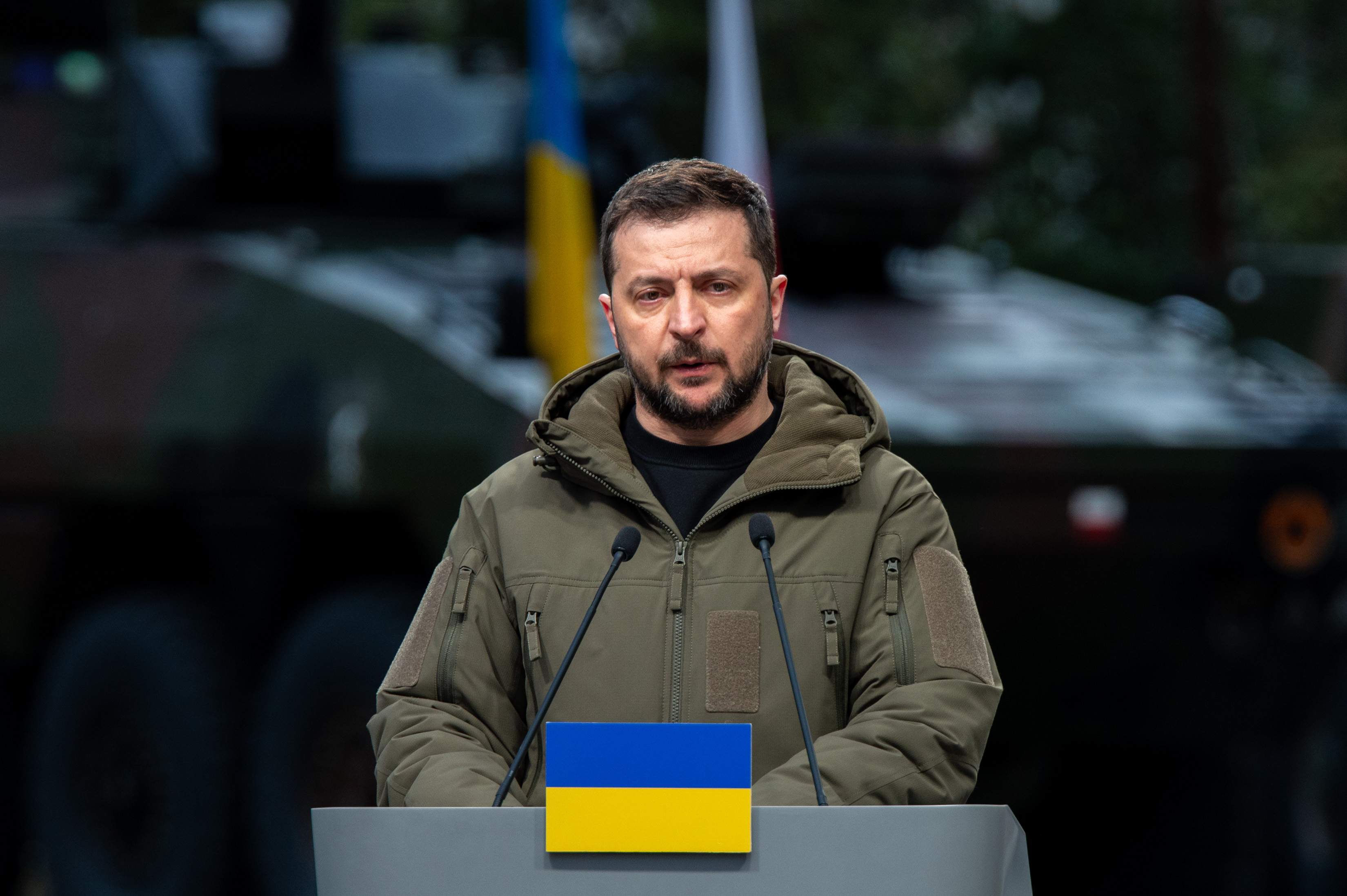Zelenski avisa que Ucraïna haurà de retrocedir si no arriba més ajuda dels Estats Units