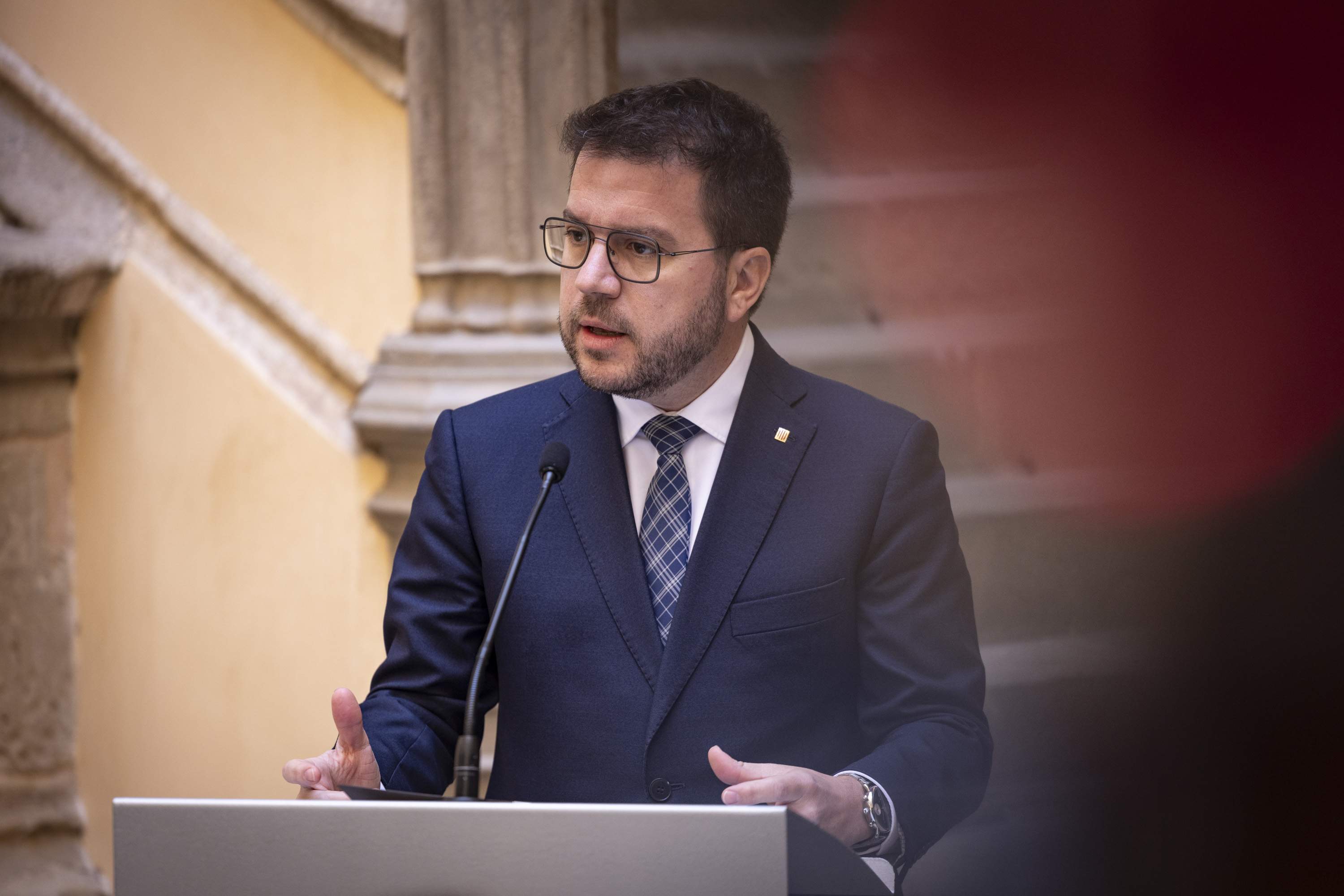 ¿Crees que hace falta un debate a tres con Puigdemont, Aragonès e Illa?