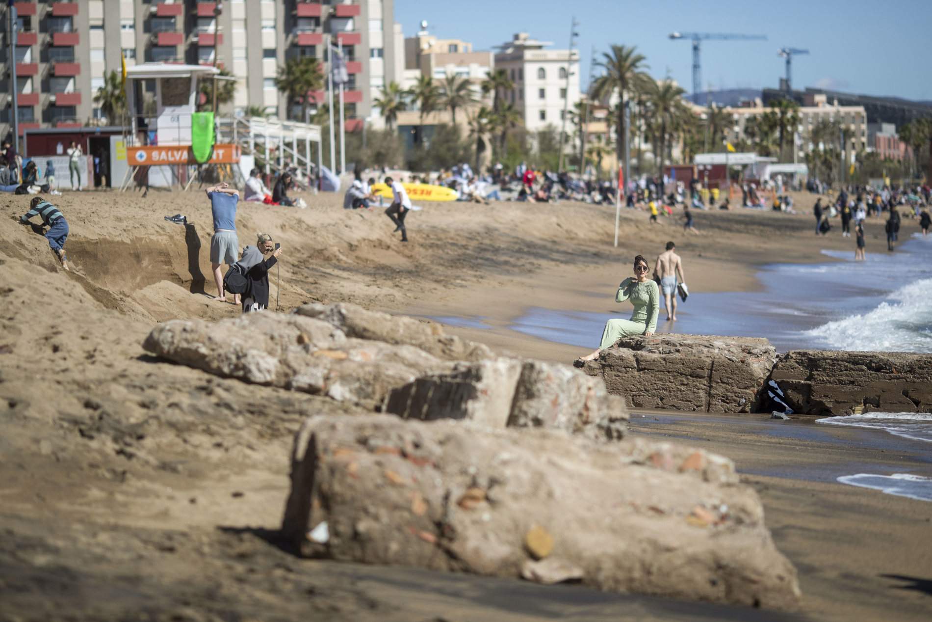 Las playas catalanas perjudicadas por la borrasca Nelson podrían ser declaradas zona de emergencia