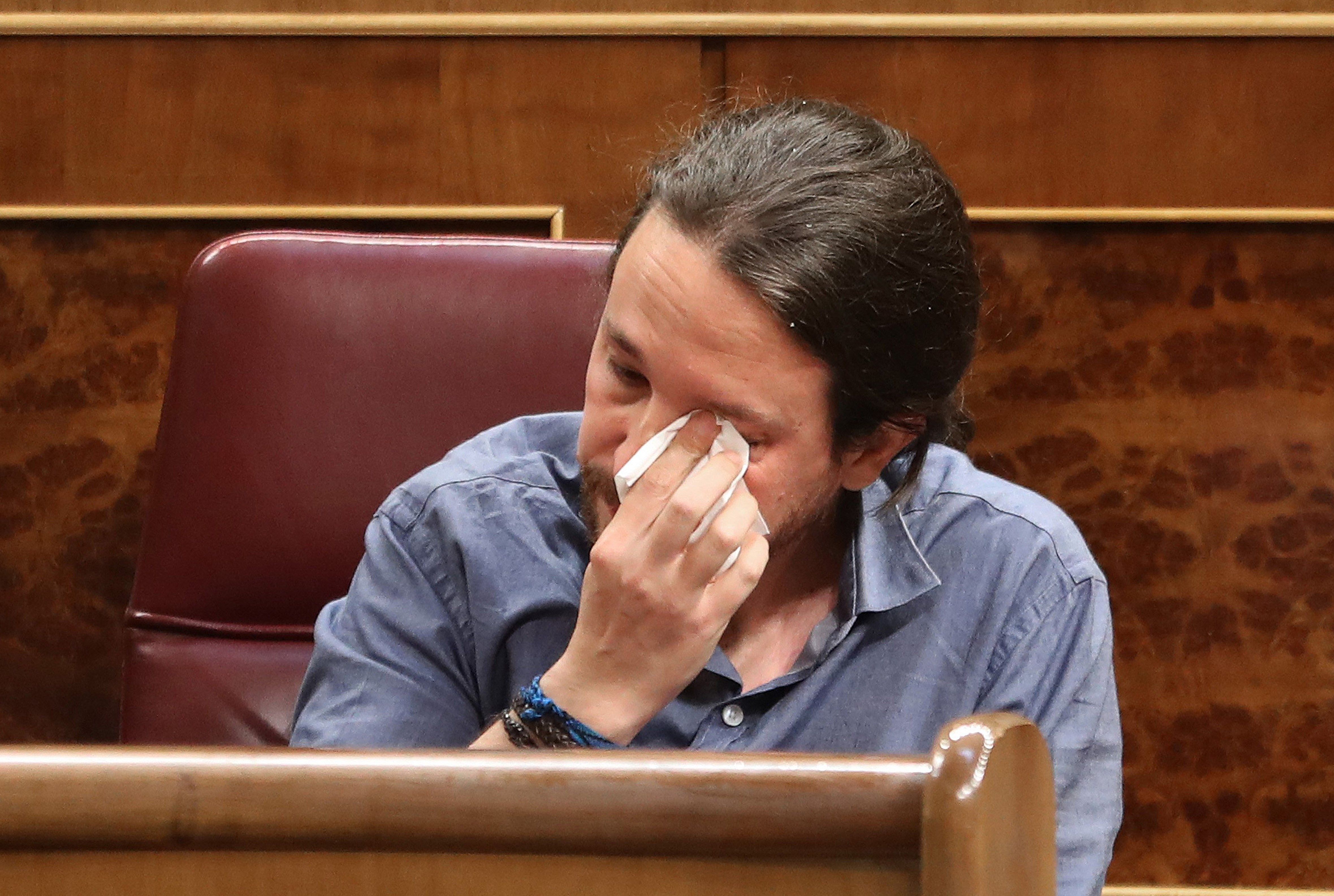 Les llàgrimes de Pablo Iglesias al Congrés