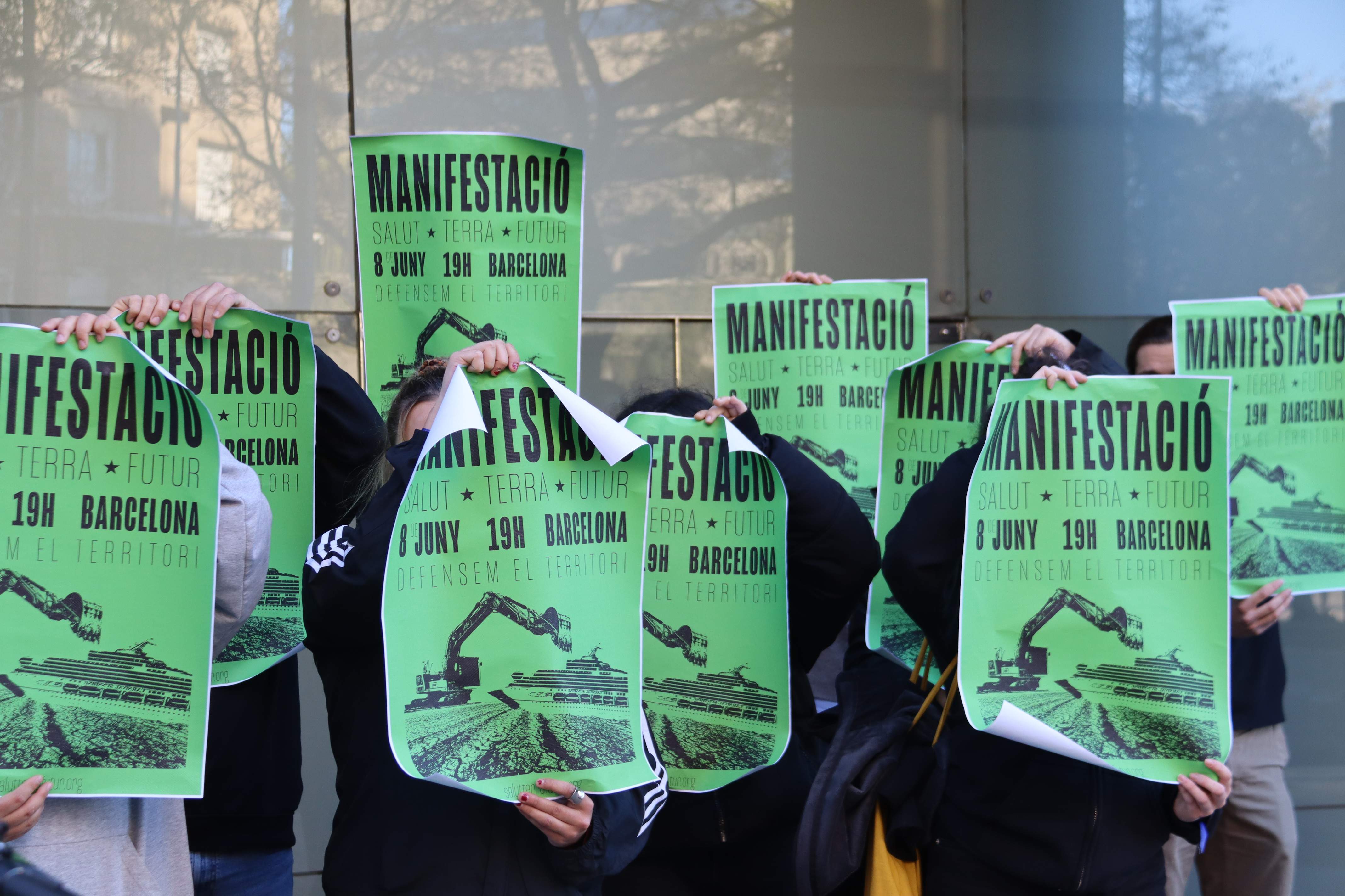 Manifestación ecologista el 8 de junio en Barcelona contra el turismo y los macroproyectos