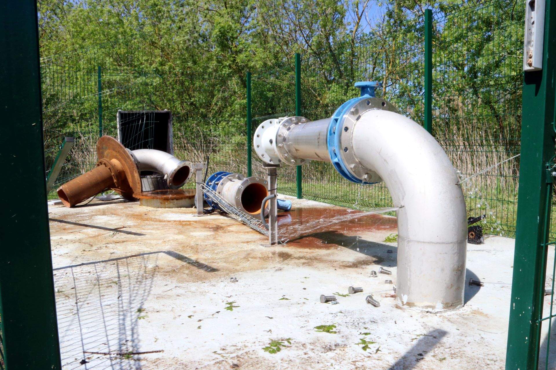 Vandalizan tres pozos de Castelló d'Empúries que tenían que garantizar el agua de boca en verano