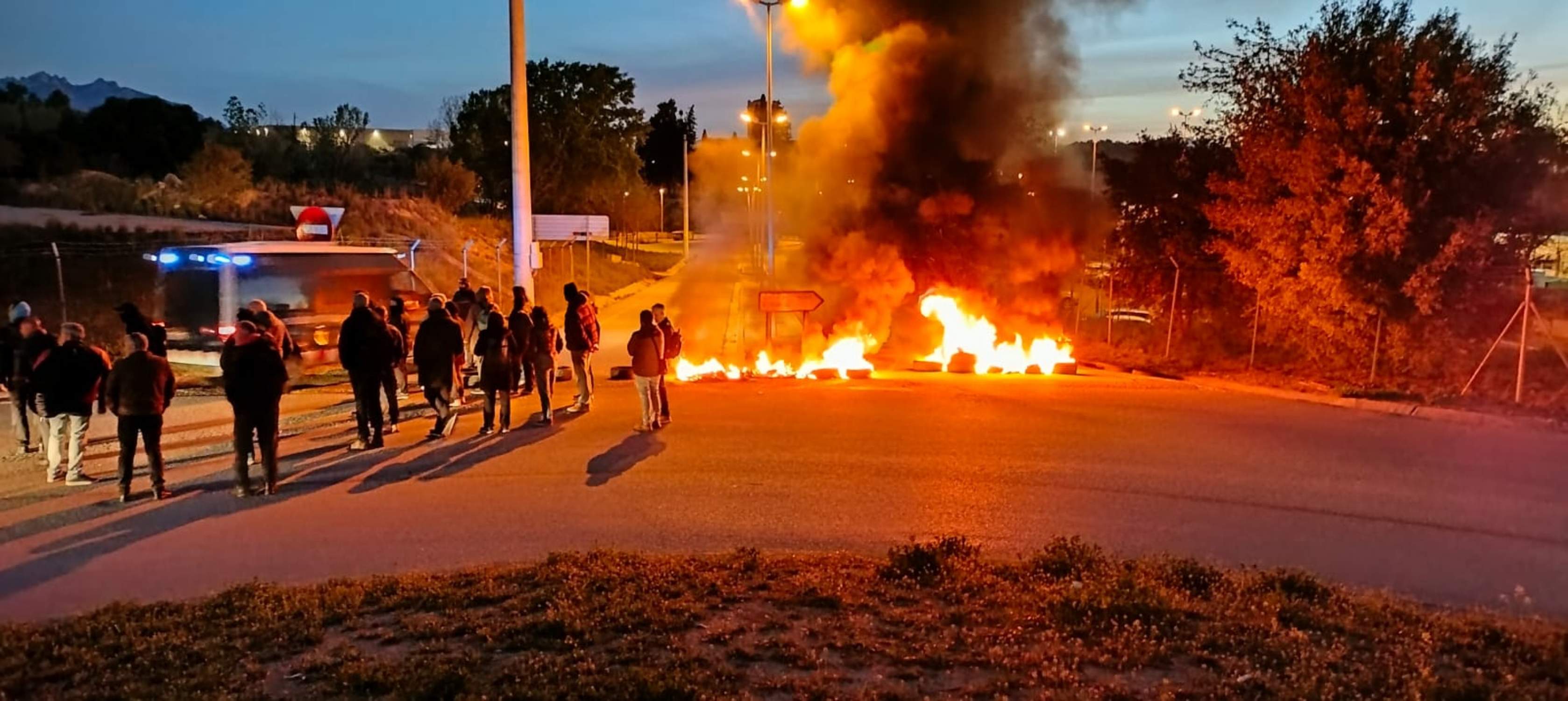 Els funcionaris de presons bloquegen Brians 1 i Brians 2 per denunciar que els sindicats els han abandonat