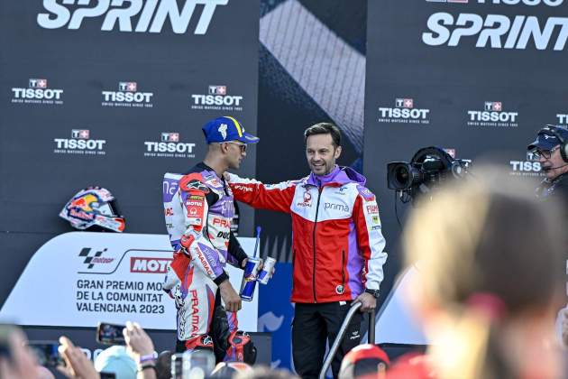 Gino Borsoi y Jorge Martín durante el GP de Valencia / Foto: Europa Press