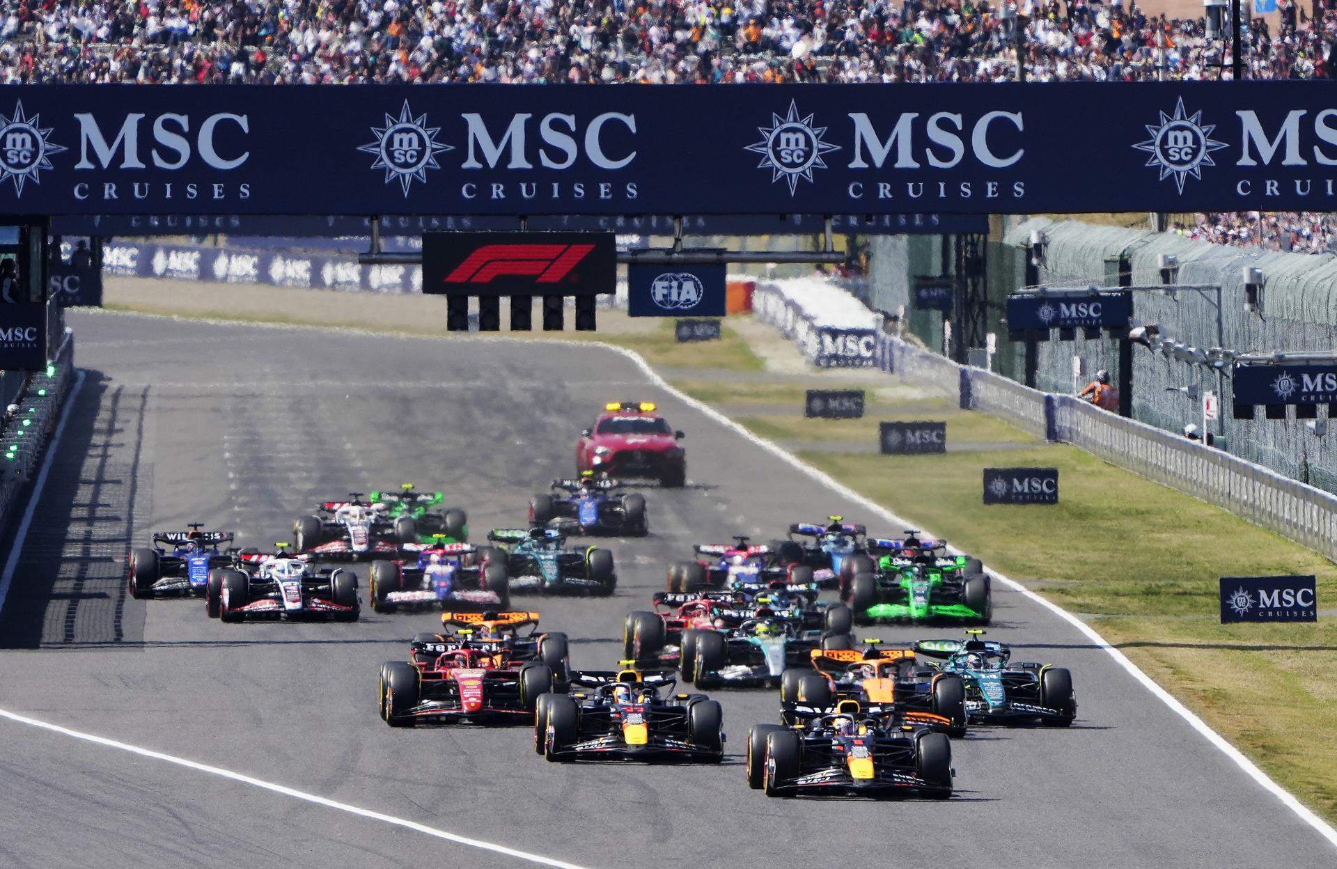 Max Verstappen vuelve a mandar en Japón, con podio de Carlos Sainz y un calculador Fernando Alonso