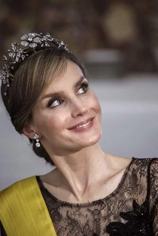 tiara4 tiara4