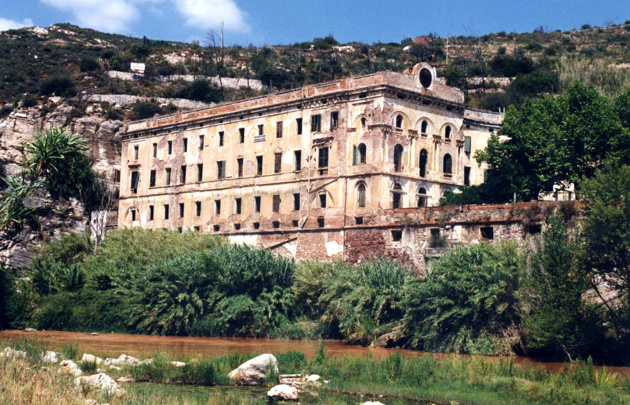 Lugares abandonados cerca de Barcelona que tienen una gran belleza olvidada