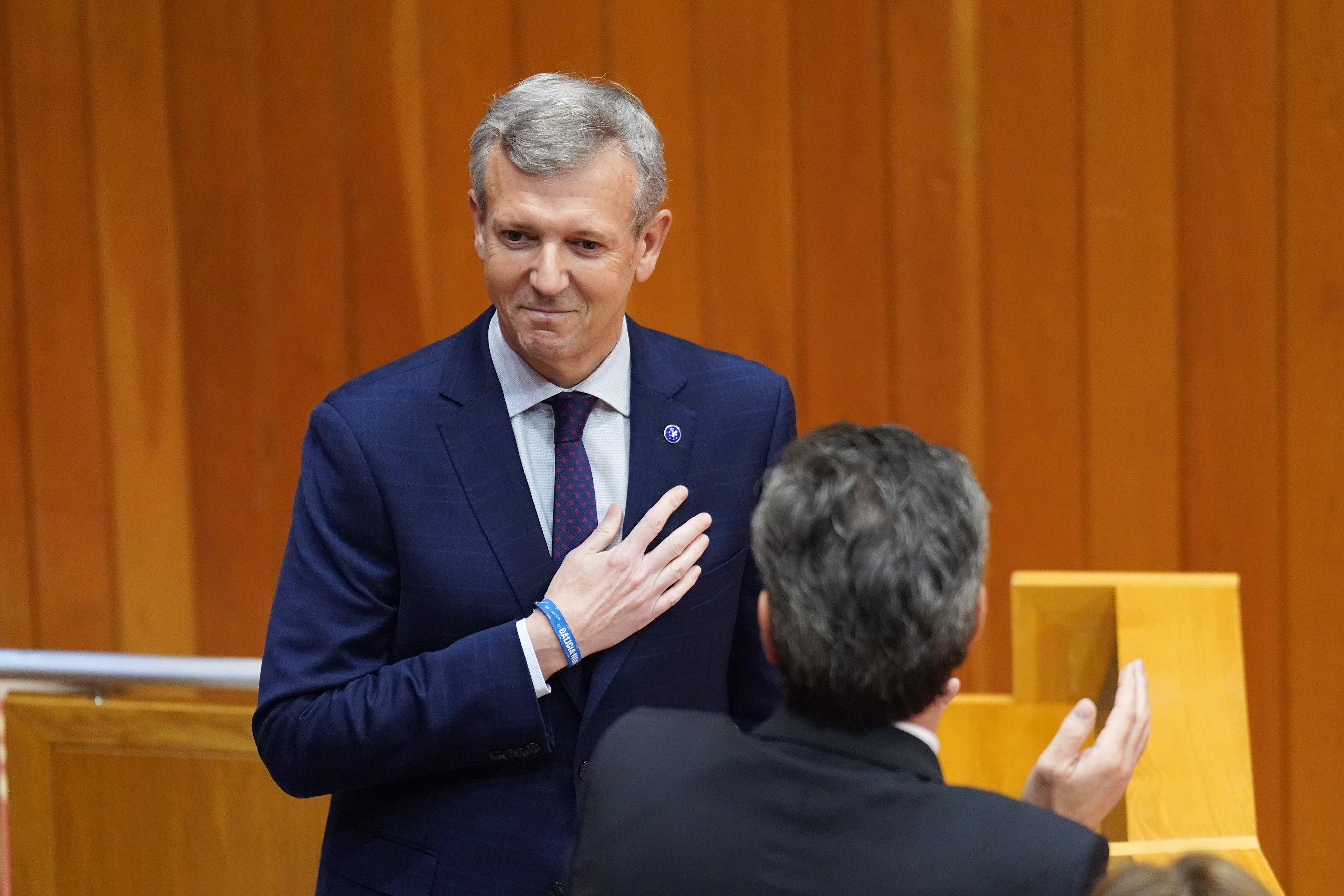 Alfonso Rueda, investido como presidente de Galicia gracias a la mayoría absoluta del PP el 18-F