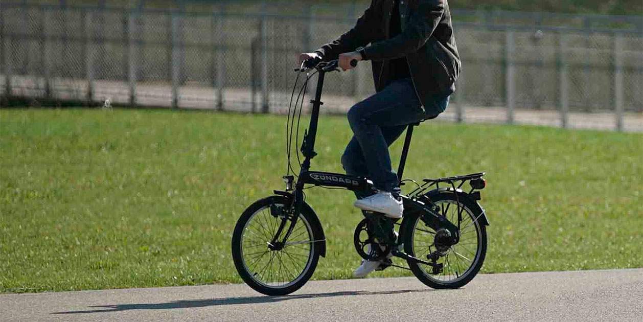 Lidl deja KO a la gasolina y el diésel con la bicicleta plegable perfecta para ciudad