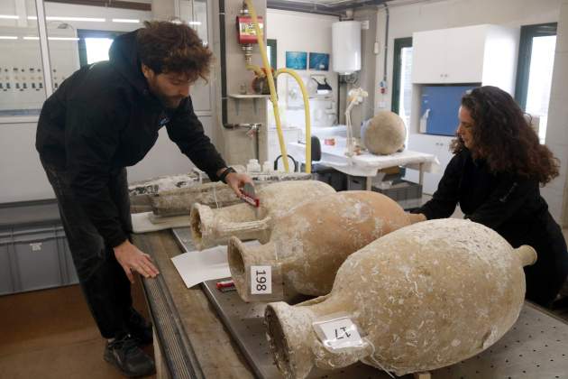 Troben inscripcions uniques vaixell romà enfonsat Formigues / ACN Troben inscripcions uniques vaixell romà enfonsat Formigues / ACN