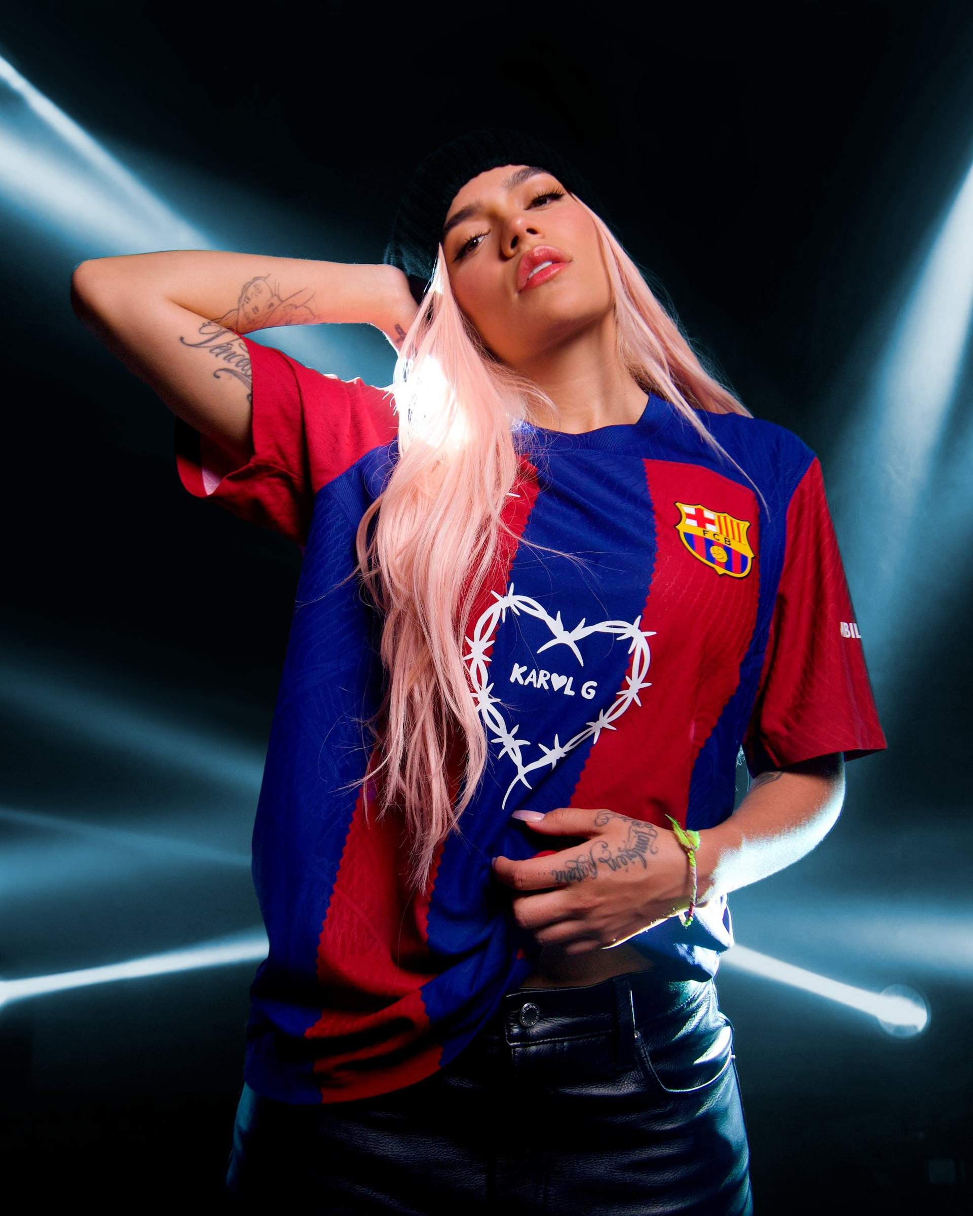 Karol G será la protagonista de la camiseta del Barça para el Clásico