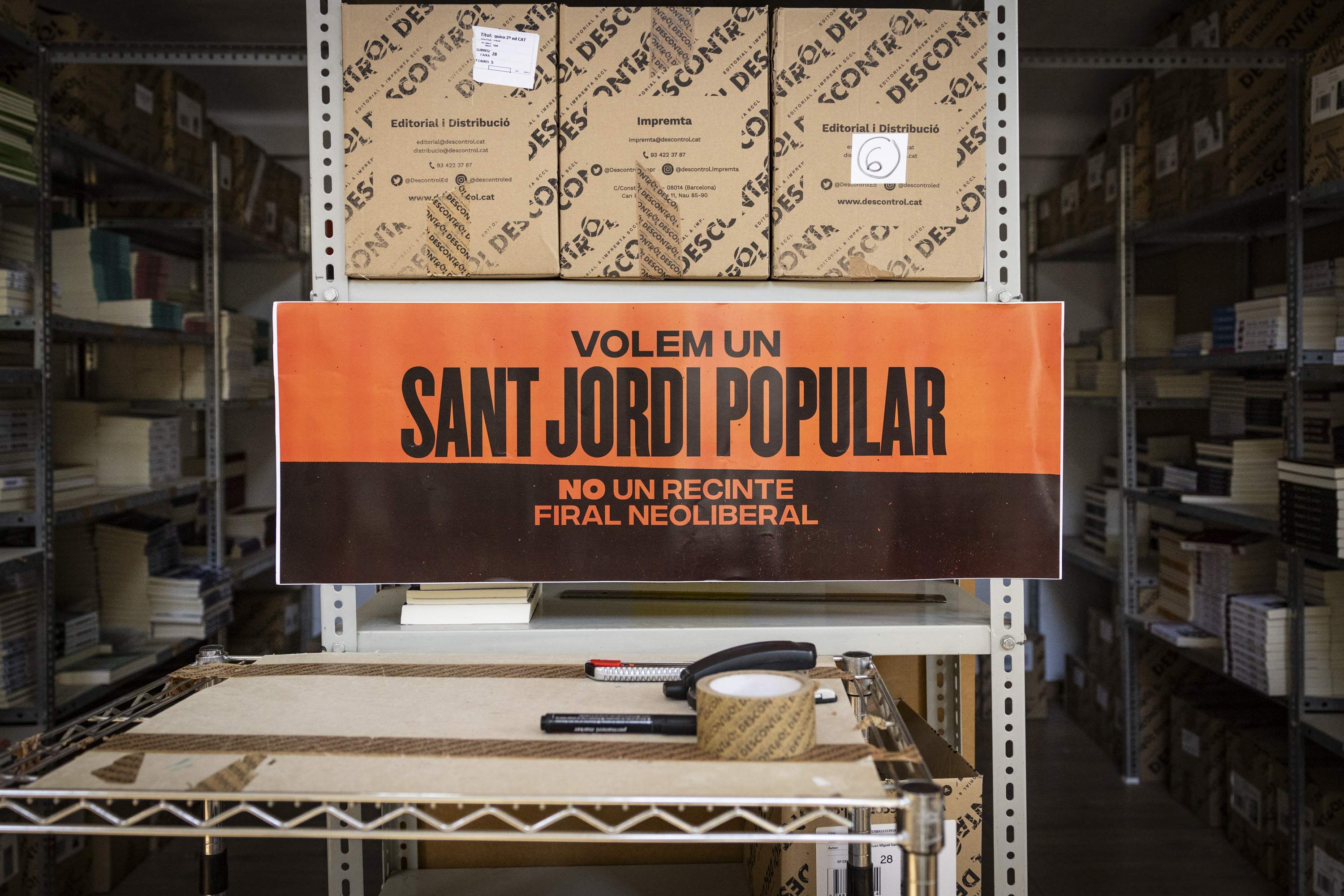 Pagar por Sant Jordi: ¿mejores condiciones para los libreros o privatización de la fiesta popular?