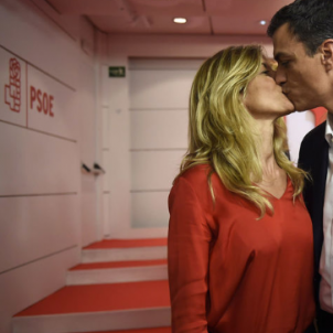 Begoña Gómez beso pedro sánchez