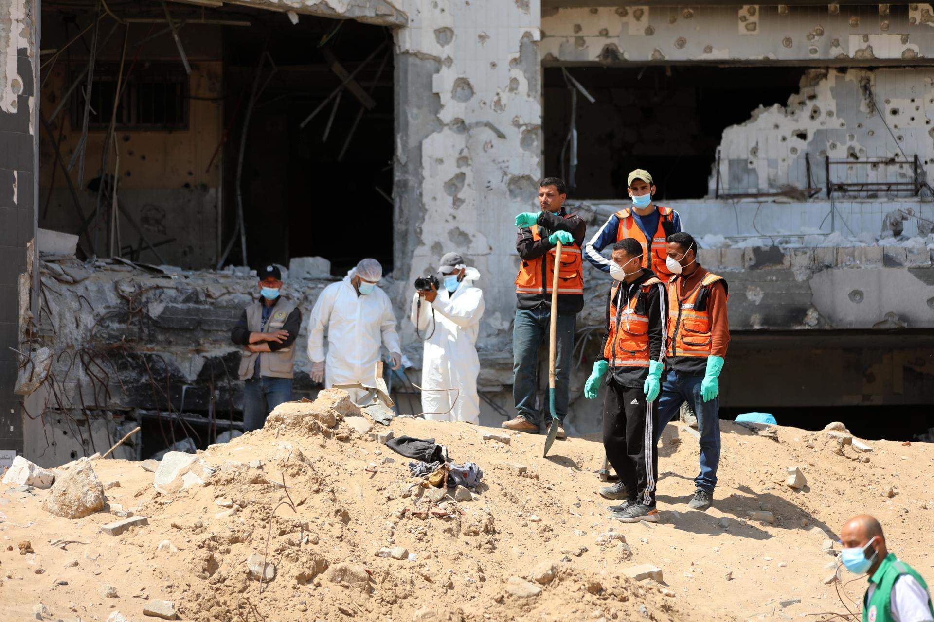 La OMS avisa que el hospital Al Shifa, en Gaza, está completamente destruido y es ahora un cementerio