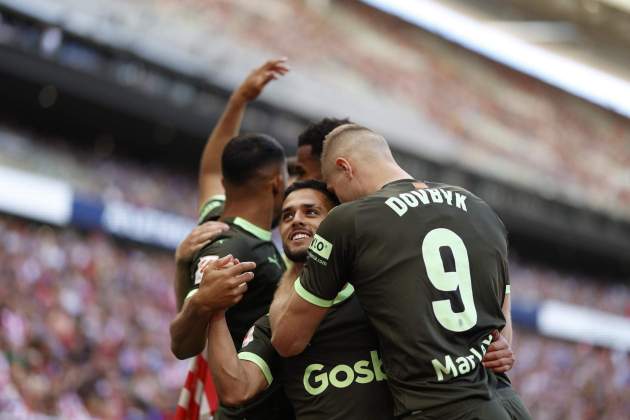 Yan Couto Artem Dvbyk celebración gol Girona / Foto: EFE