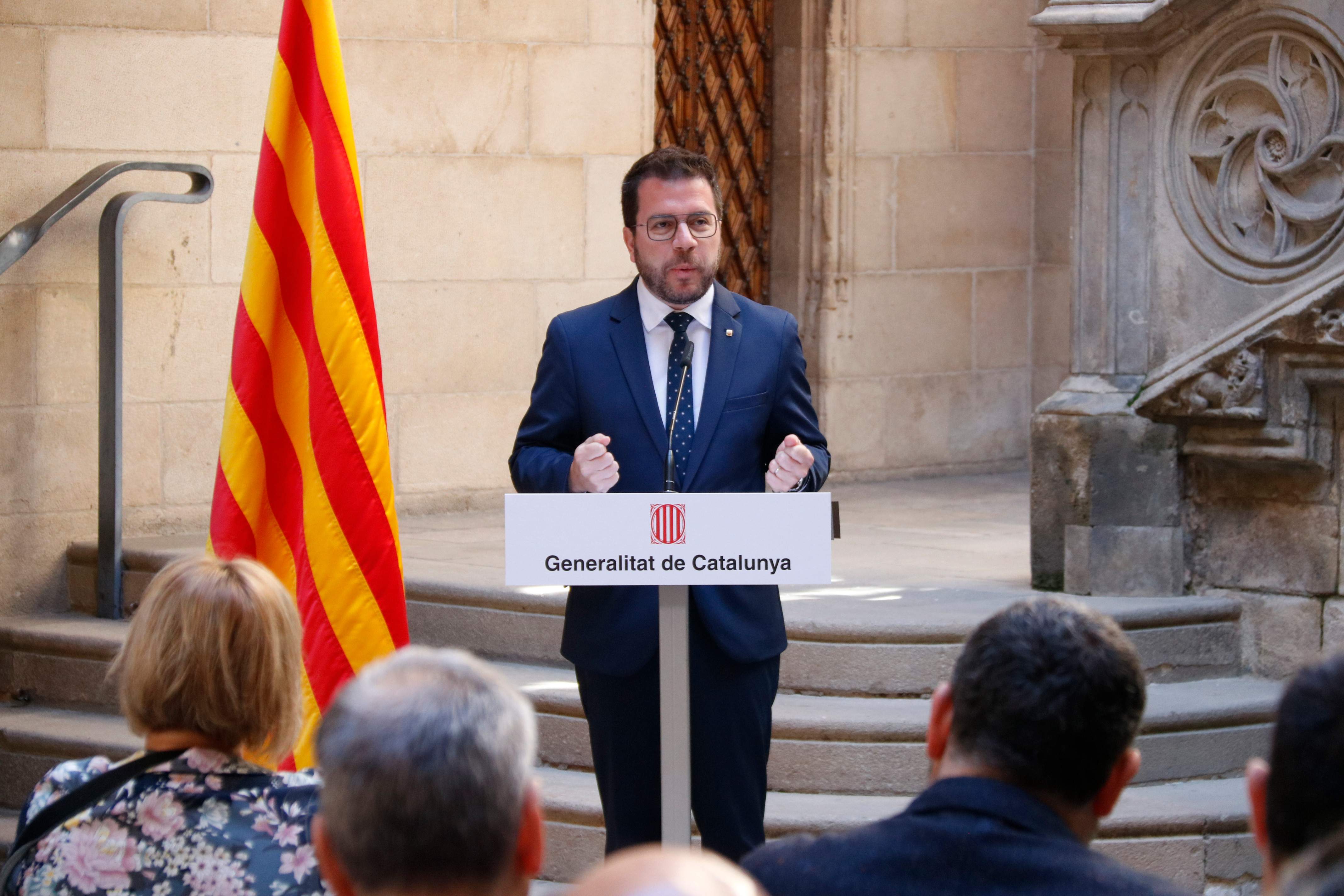 Aragonès reivindica la república de Macià i ERC carrega contra Junts per la seva absència a Palau