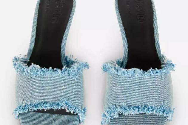Sandalias vaqueras con tacón chincheta de Rita Ora Sandalias vaqueras con tacón chincheta de Rita Ora