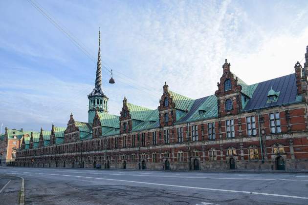 edificio bolsa copenhaguen