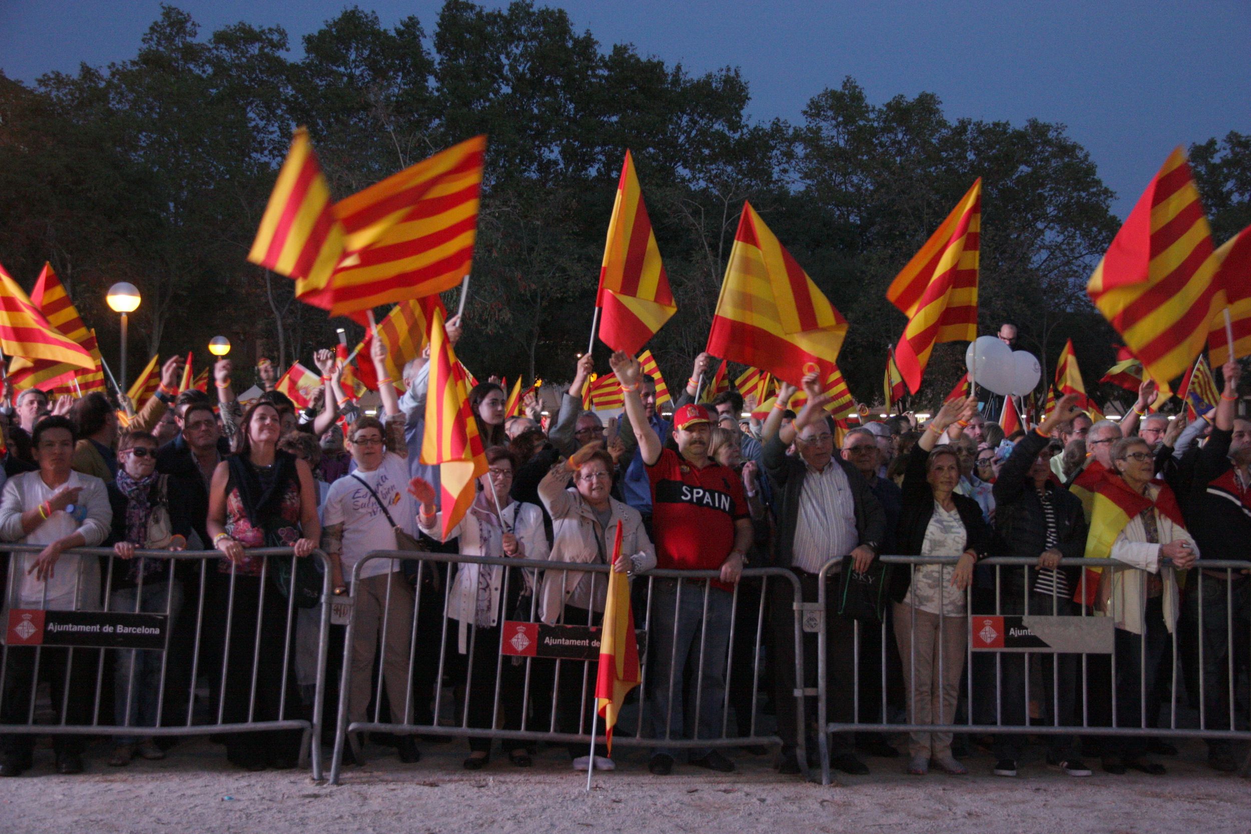 Unas 1.400 personas reivindican la españolidad de Catalunya en un acto de SCC