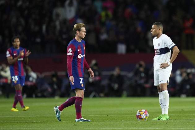 Frenkie de Jong Kylian Mbappé Barça PSG / Foto: EFE