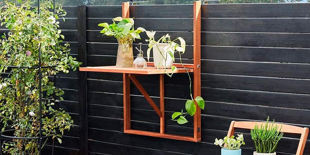 Esta mesa colgante perfecta para balcones es tendencia ahora en Amazon