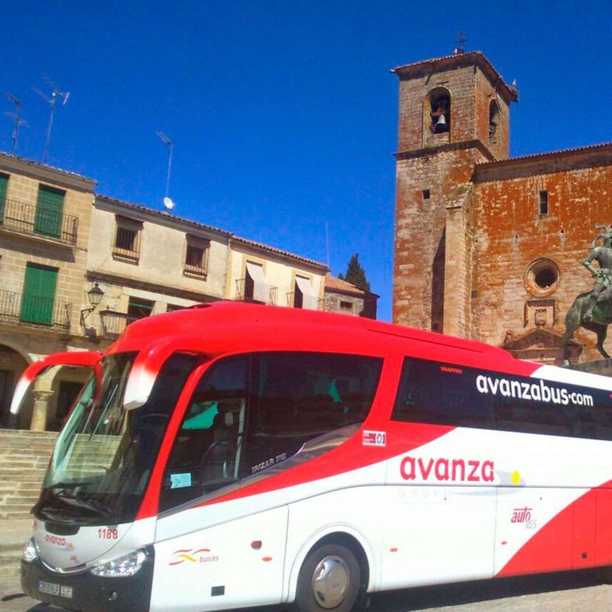 Avanzabus se desvincula del conductor que amenazó a Puigdemont