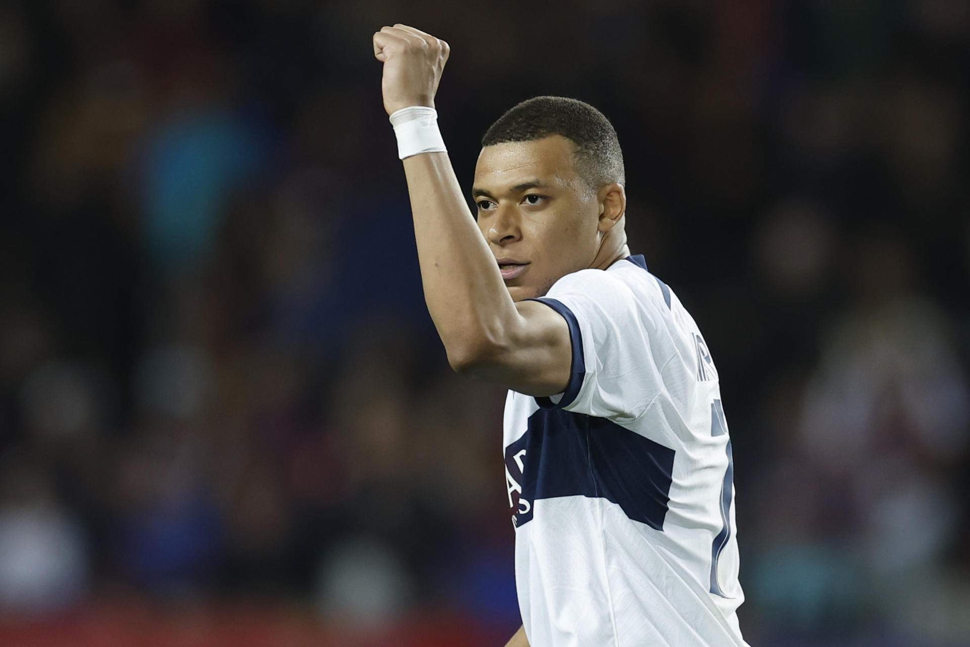 Mbappé desencadenó una tangana en el vestuario con varios jugadores del Barça