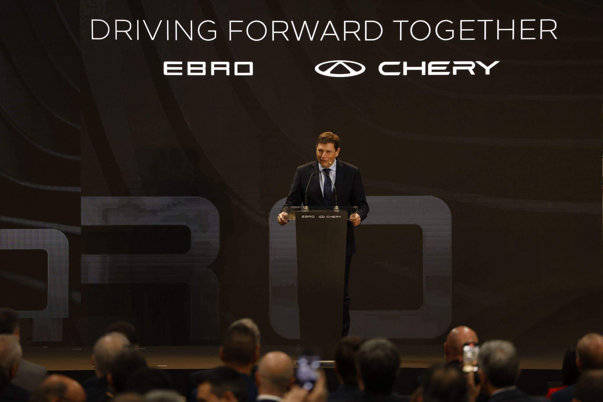 Ebro, la icónica marca española, regresa con 2 SUV