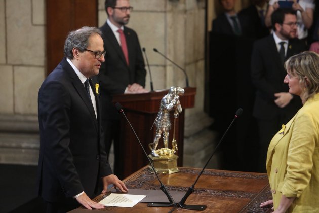 toma|presa possessio alba vírgenes carles palacio