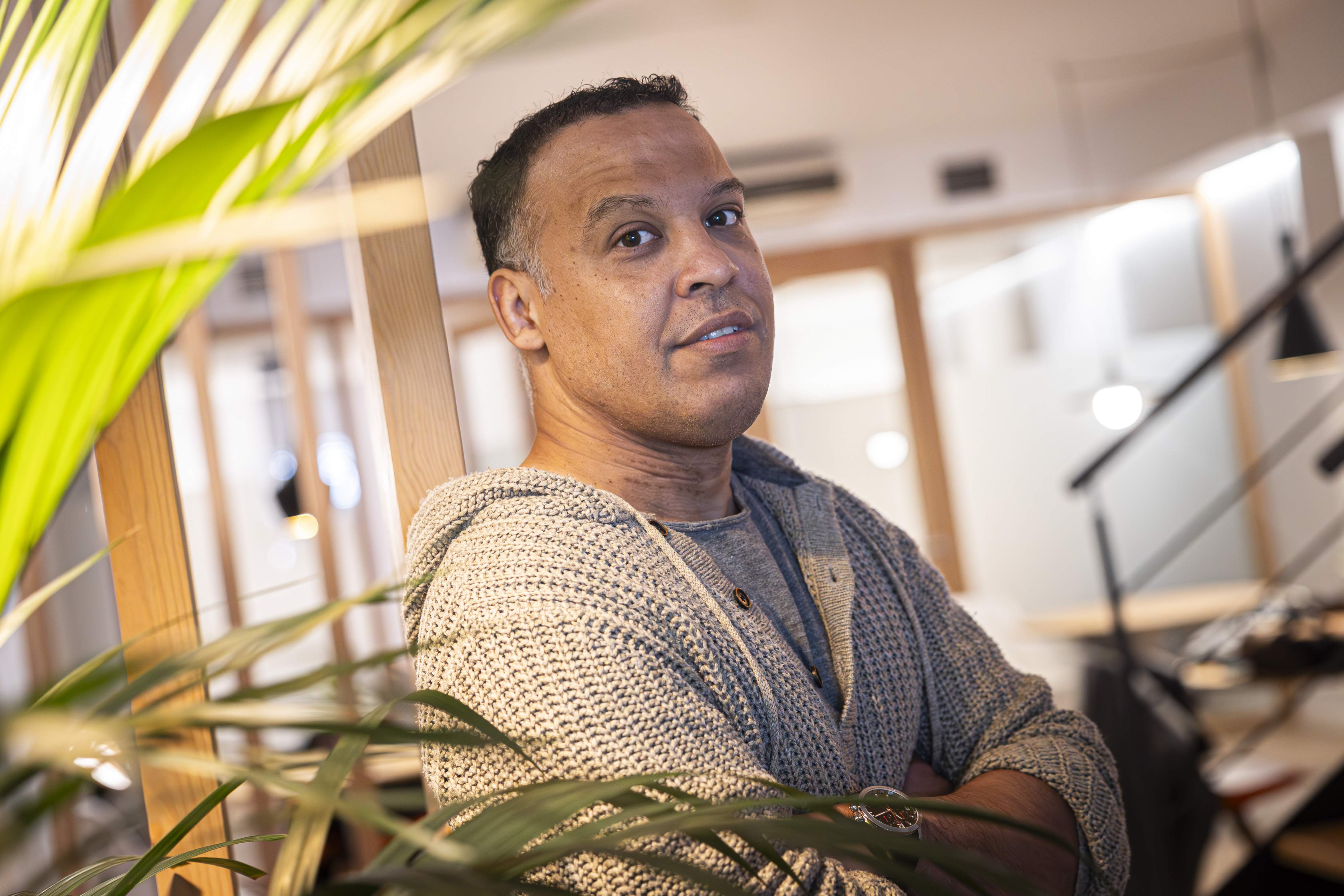 John Fuentes, treballador de Telus a Barcelona. Foto: Montse Giralt John Fuentes, treballador de Telus a Barcelona. Foto: Montse Giralt