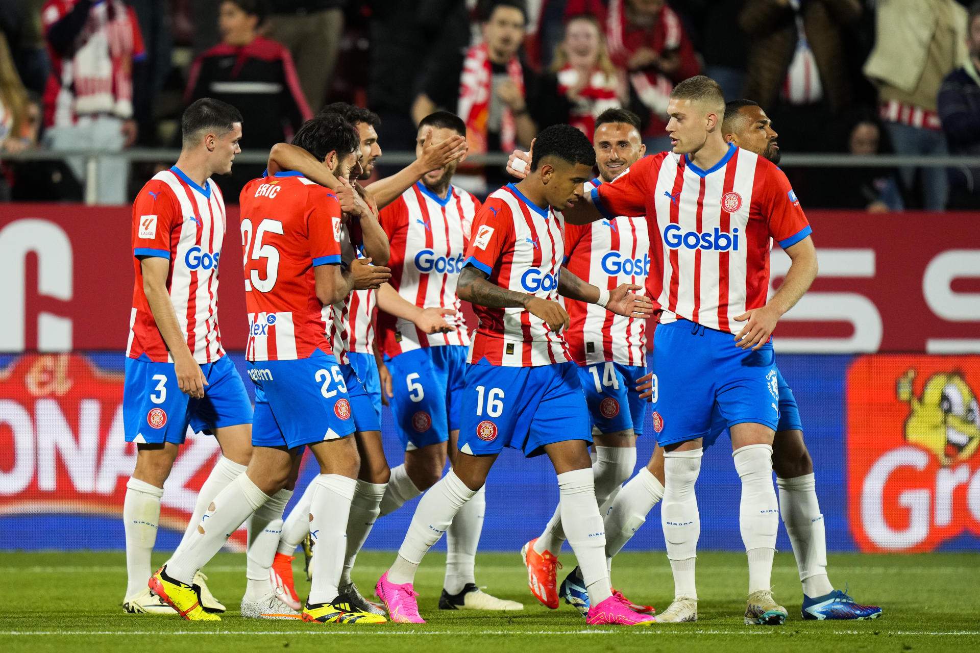 Los jugadores del Girona celebran el gol de Eric Garcia / Foto: EFE