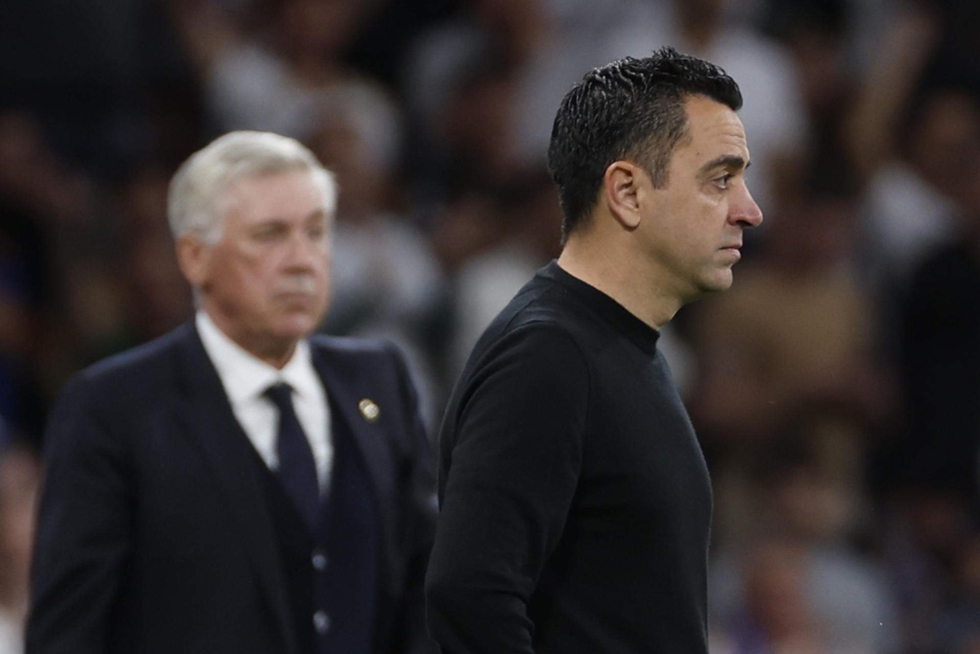Xavi Hernández pide 2 salidas muy dolorosas para seguir en el Barça