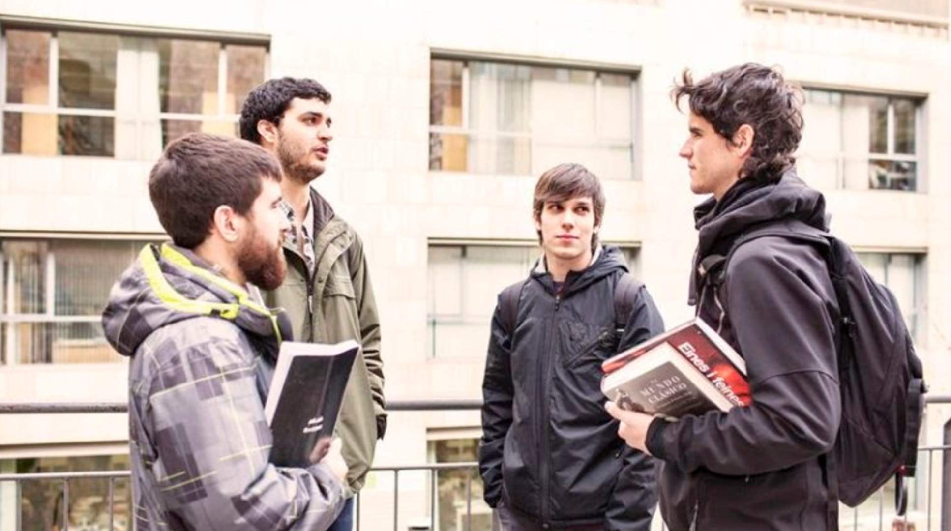 Barcelona impulsa el empleo juvenil y la investigación de doctorados con una nueva línea de ayudas