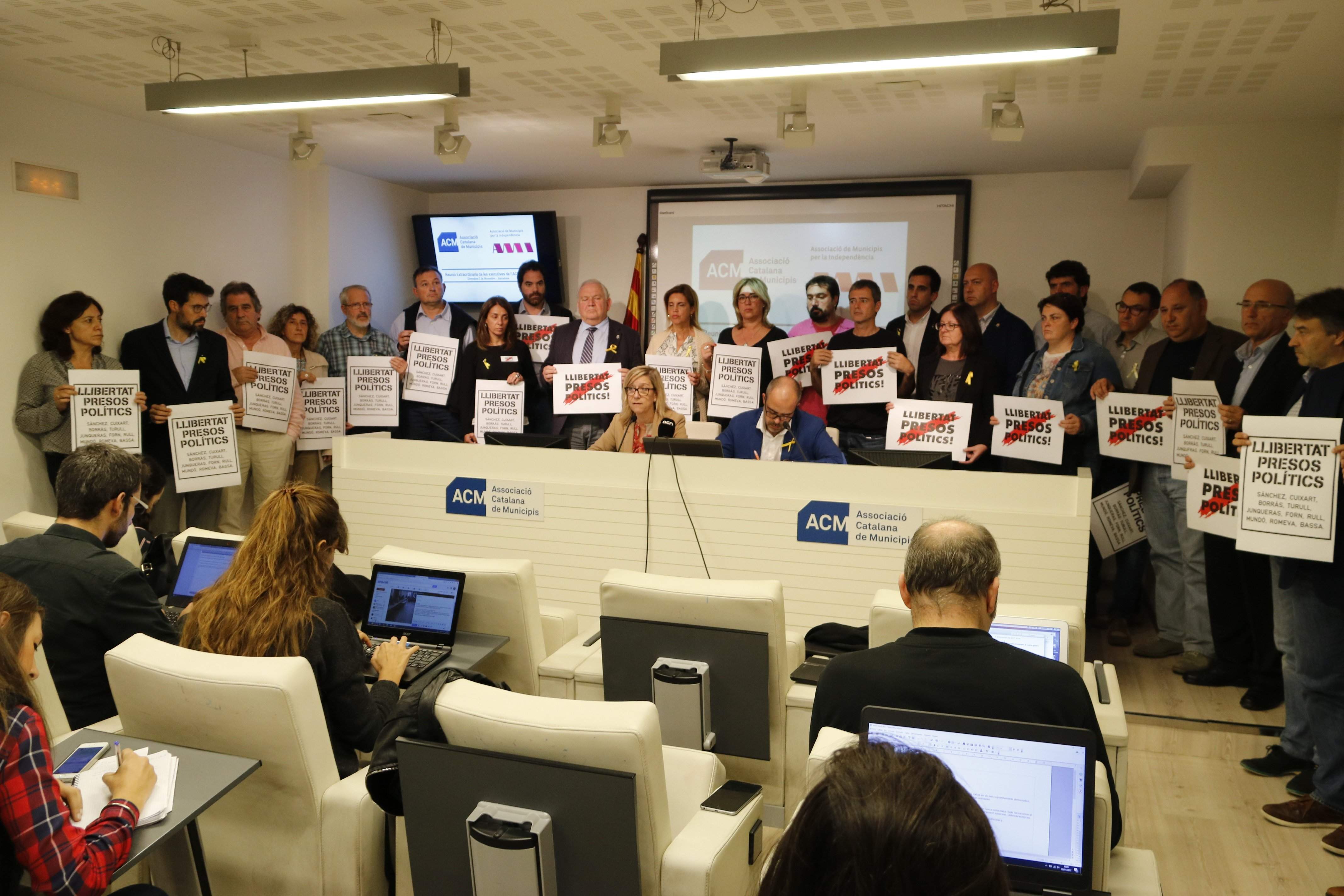 L'ACM i l'AMI donen suport a l'aturada de país i denunciaran la repressió a la UE