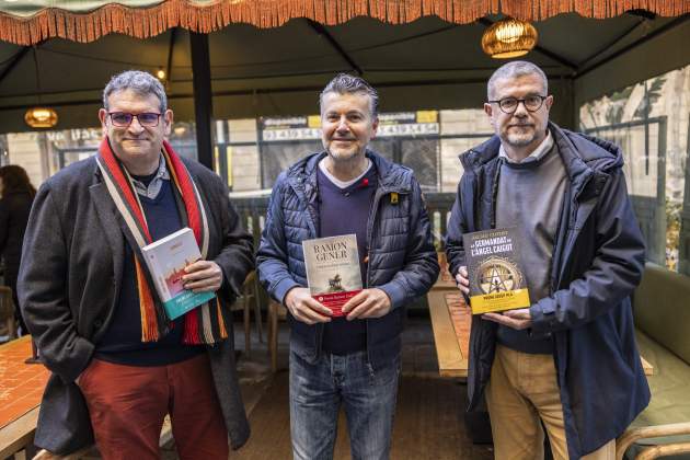 Esmorzar Farga Diagonal sant jordi grup 62 / Foto: Carlos Baglietto Esmorzar Farga Diagonal sant jordi grup 62 / Foto: Carlos Baglietto