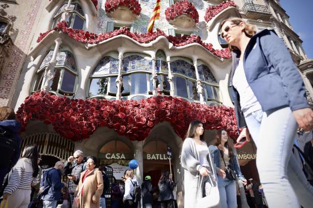 casa batllo sant jordi ambient 2024. Montse Giralt casa batllo sant jordi ambient 2024. Montse Giralt