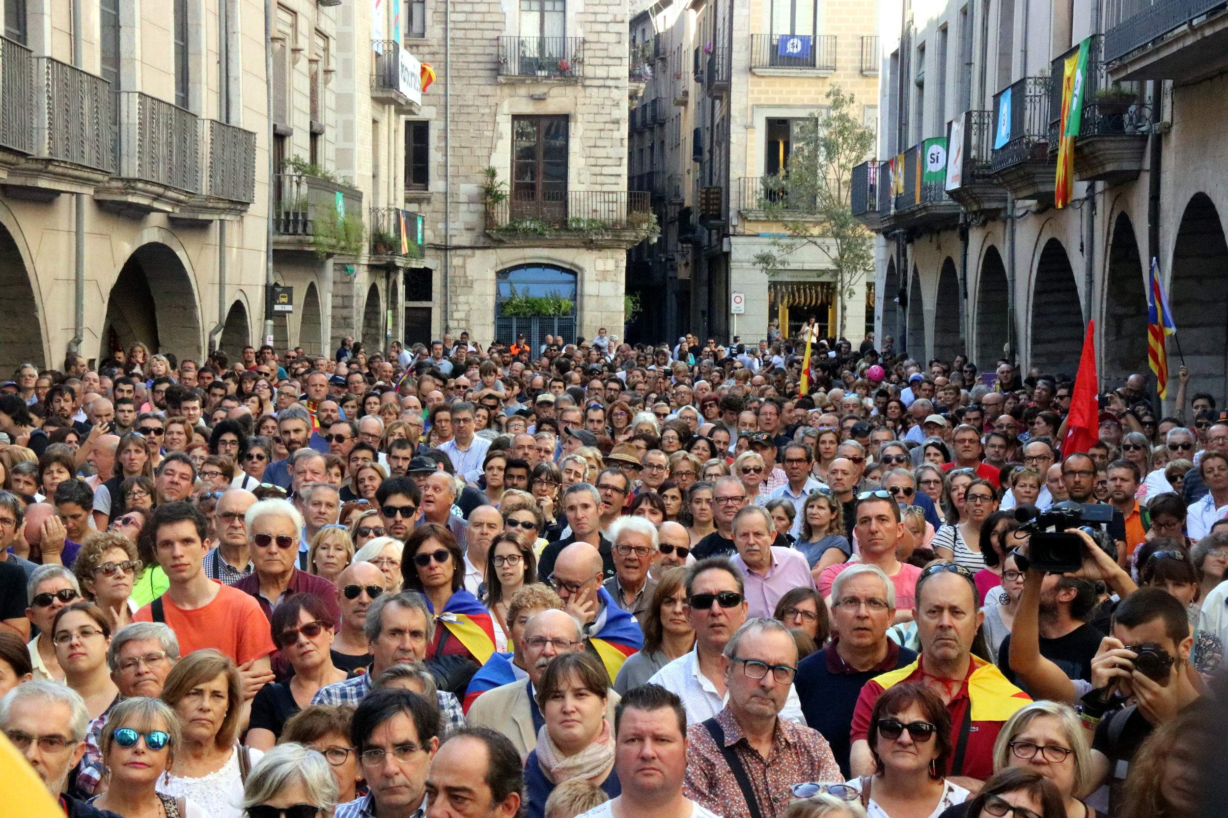 Declaren els 200 afectats per la violència de l’1-O a Girona