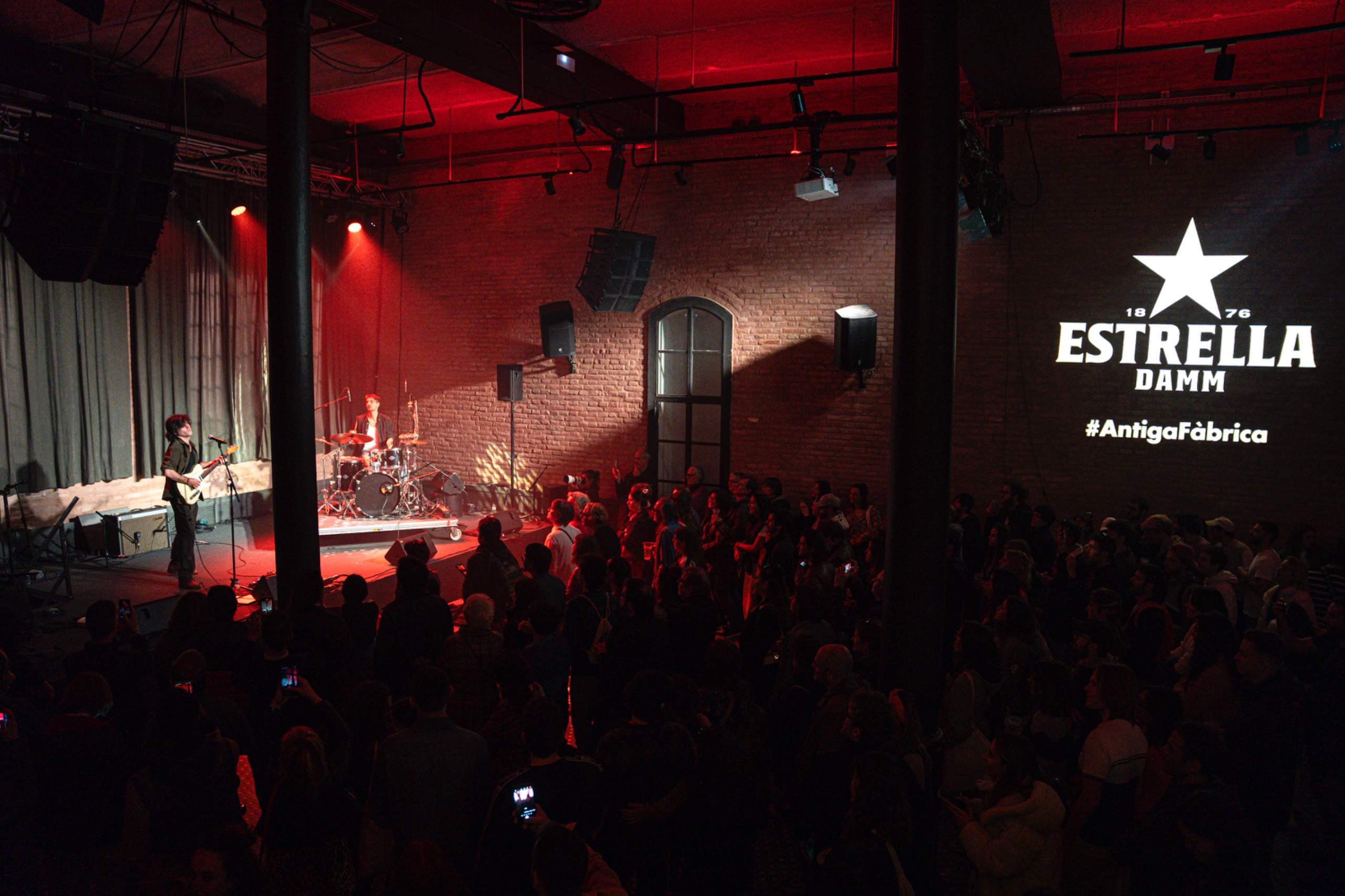 Maria y Martí vuelven a enamorarse en el Sant Jordi Musical de Estrella Damm