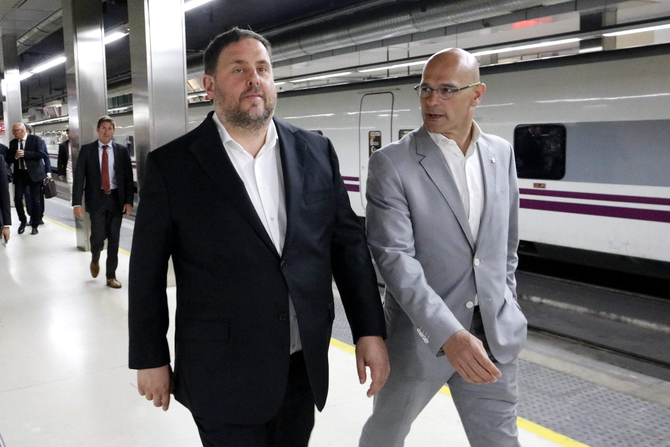 Llarena autoriza también el traslado de Junqueras y Romeva