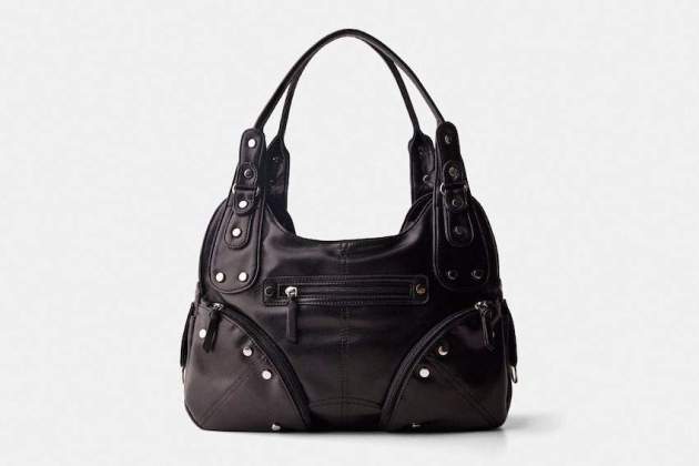 Bolso cremalleras y tachas