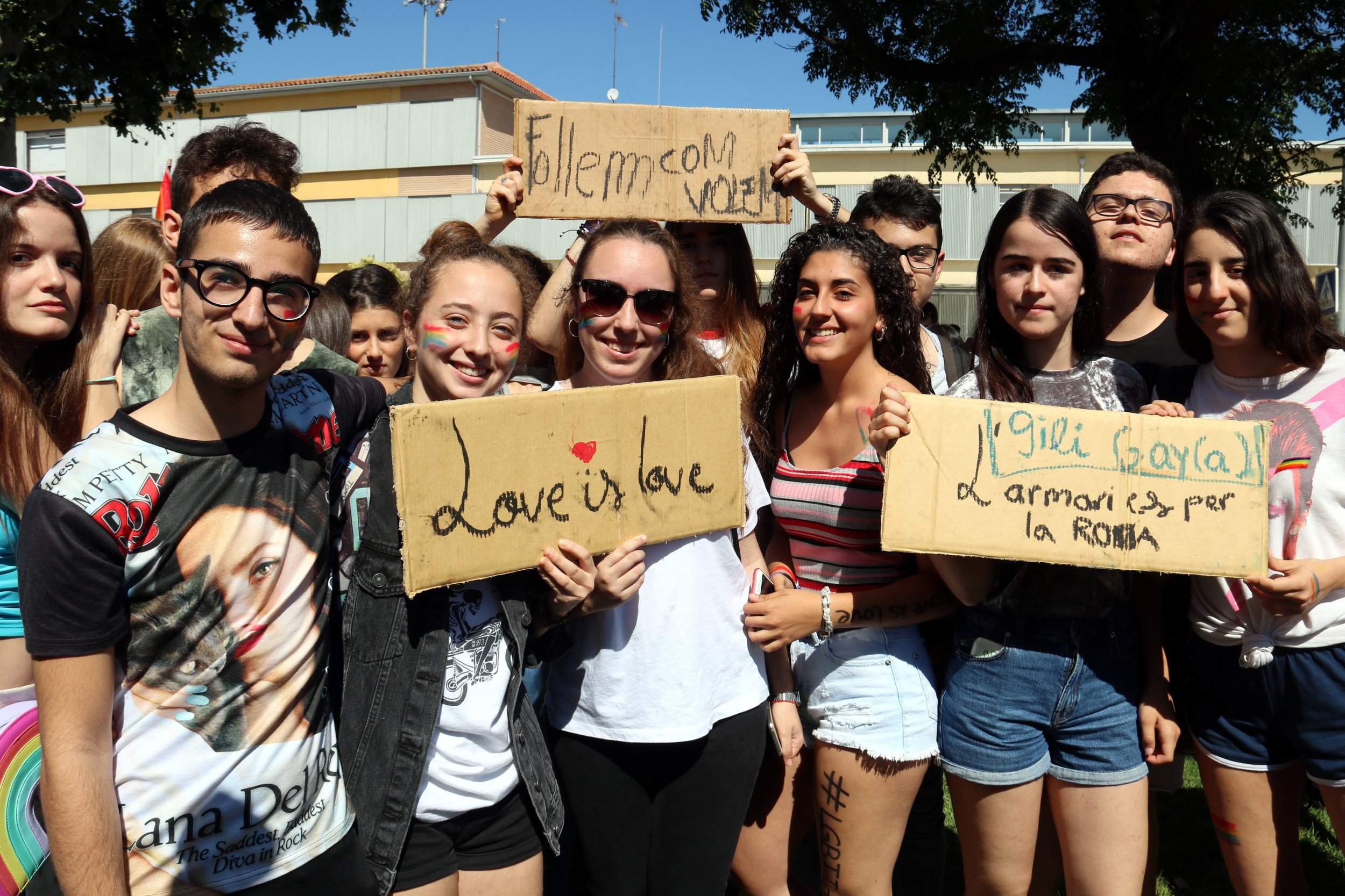 El profesor de Lleida pide perdón por las palabras homófobas y coge la baja