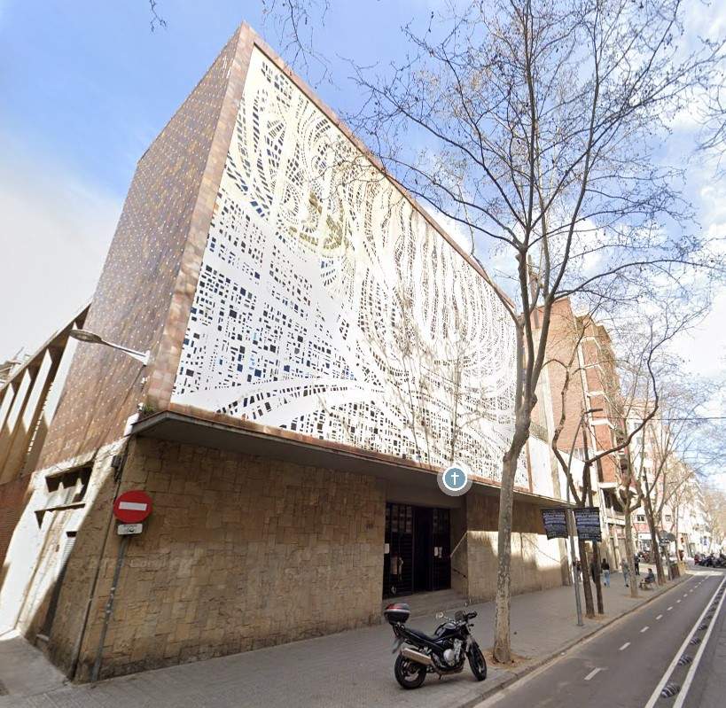 Los vecinos llevan a los tribunales el derribo del Templo del Espíritu Santo en Barcelona