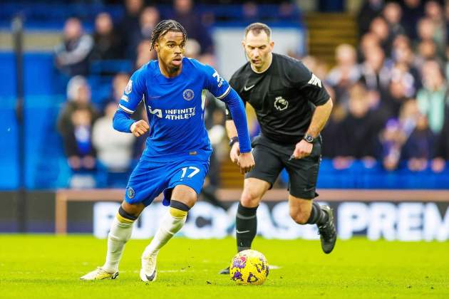 Carney Chukwuemeka durante un partido con el Chelsea Carney Chukwuemeka durante un partido con el Chelsea
