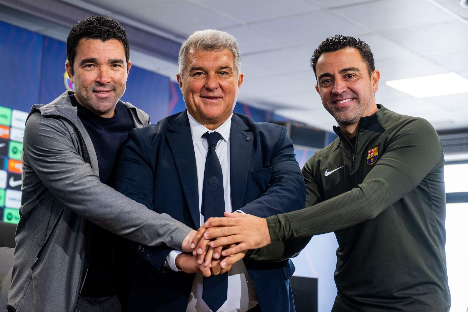 Deco confirma los 3 primeros fichajes para Xavi Hernández, pero hay 1 con mucha polémica