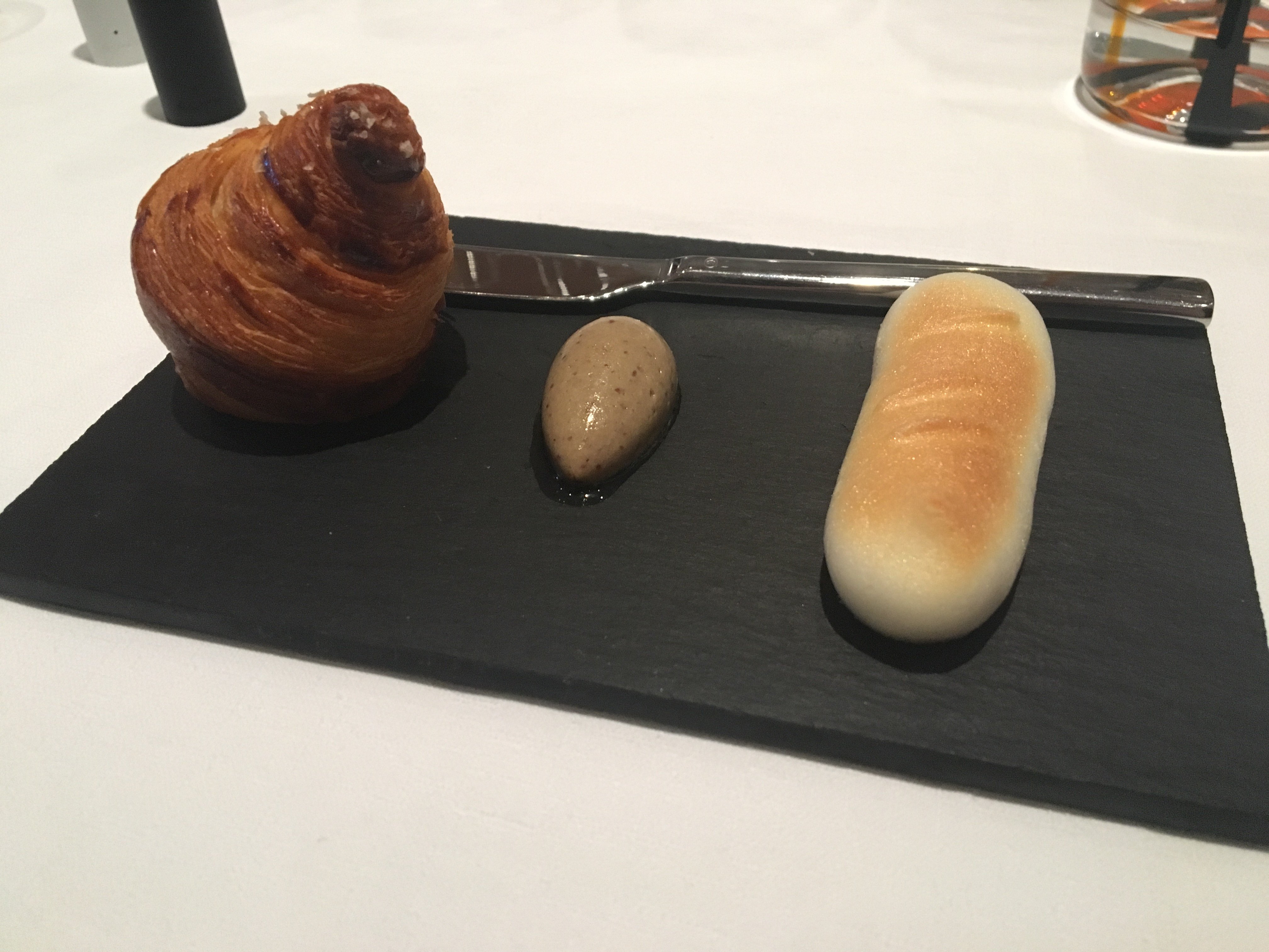 Pan, sardina, brioche