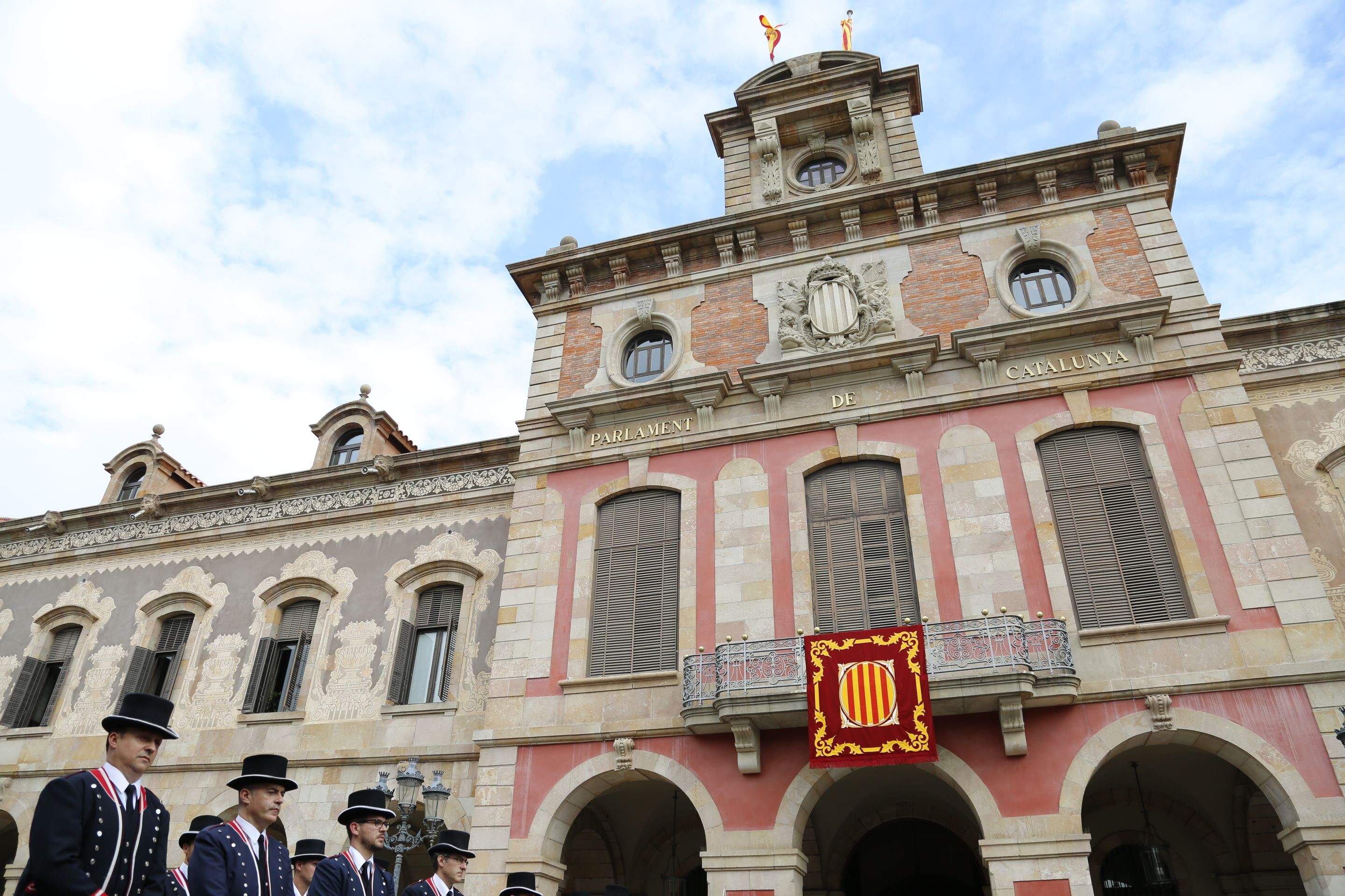 Exterior façana Parlament - Sergi Alcàzar