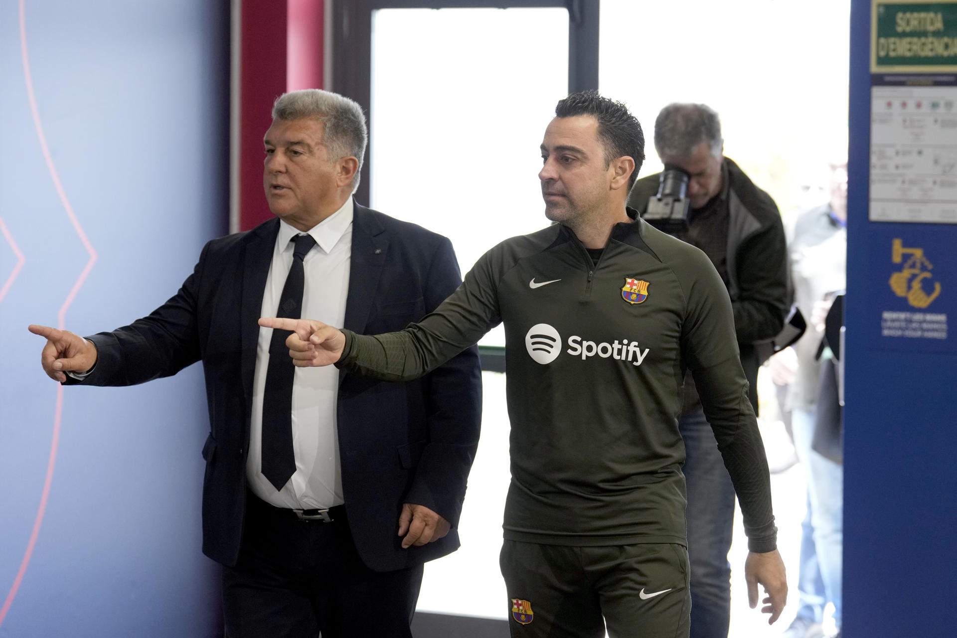 Joan Laporta Xavi Hernández Barça / Foto: EFE