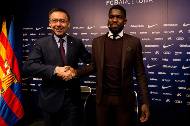 Samuel Umtiti Josep Maria Bartomeu renovació 2023 - Efe Samuel Umtiti Josep Maria Bartomeu renovació 2023 - Efe