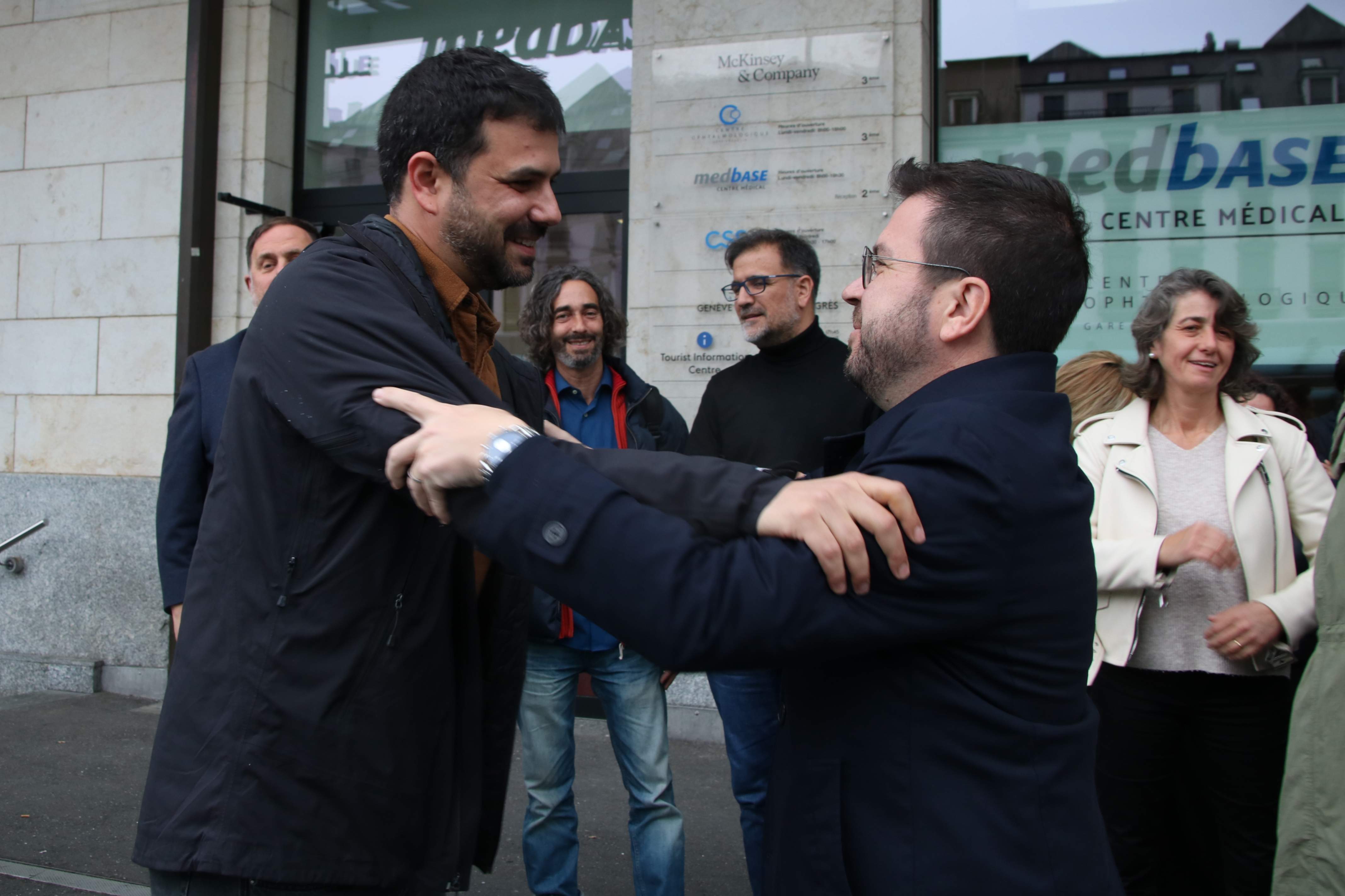 El emotivo reencuentro de Ruben Wagensberg con sus compañeros de ERC en Suiza