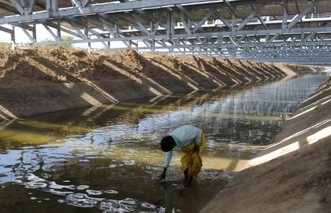 Els Estats Units volen convertir els canals de reg en centrals elèctriques solars